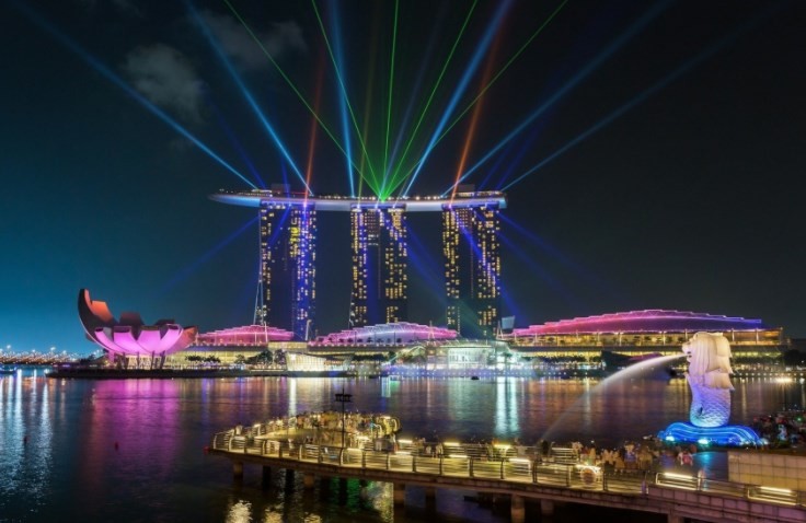 Witness the Laser Show at Marina Bay Sands
